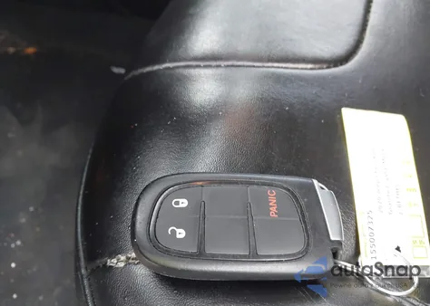 2020 Jeep Cherokee Latitude Plus Fwd z USA, uszkodzony, nr VIN 1C4PJLLB2LD586191